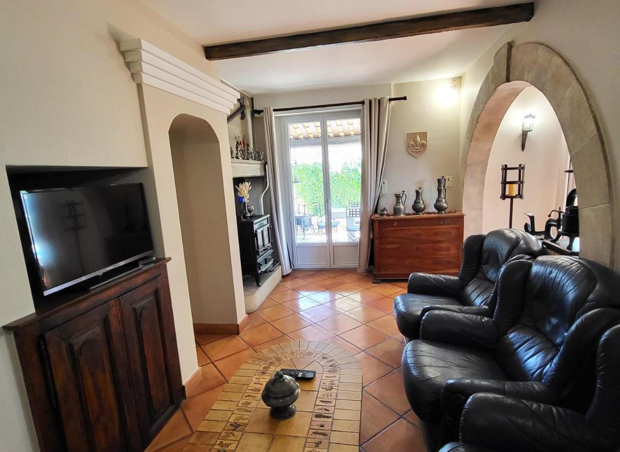 La Massette du Cheval Blanc Villa de caractère en pierre sèche LʼIsle-sur-la-Sorgue Extérieur photo