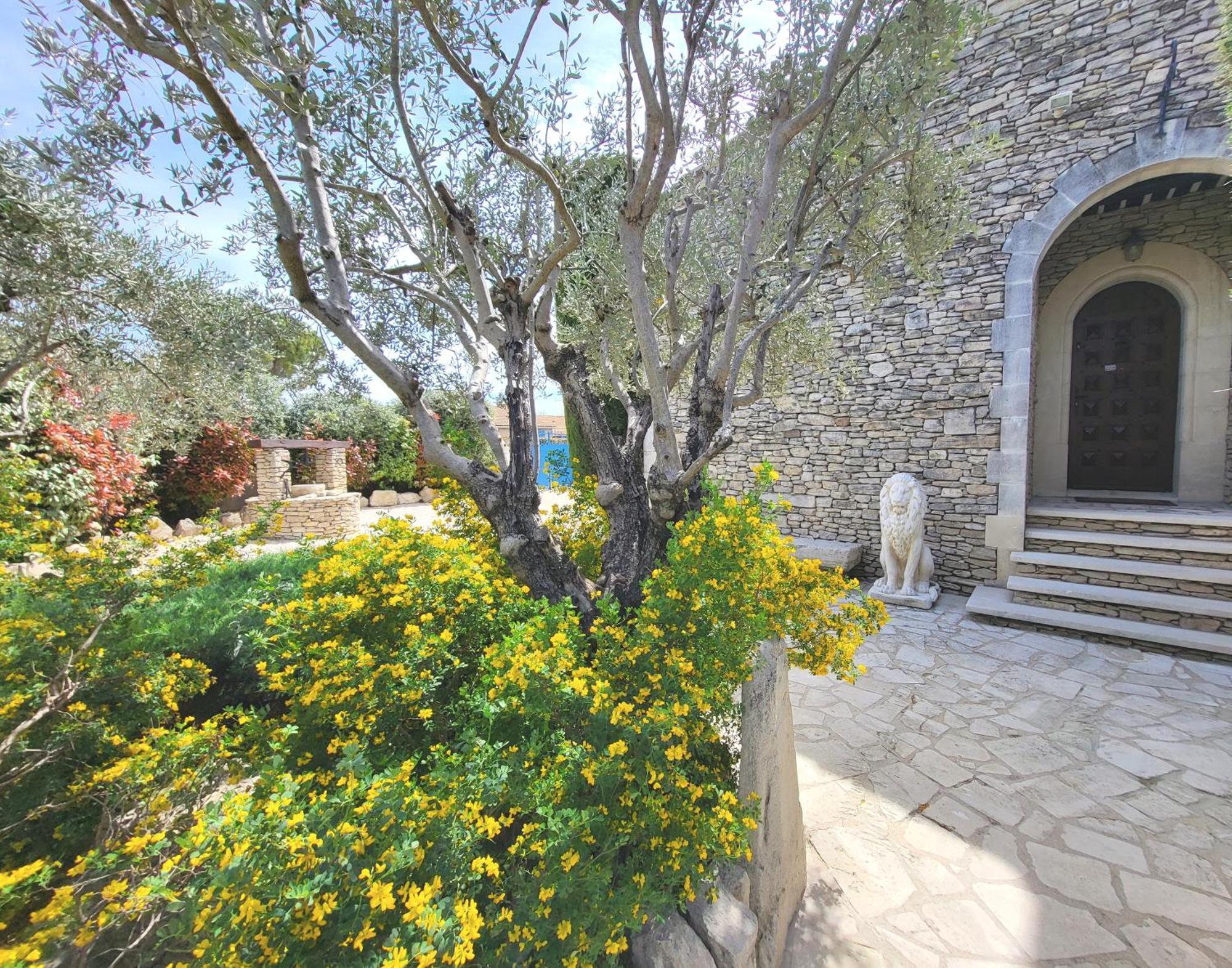 La Massette du Cheval Blanc Villa de caractère en pierre sèche LʼIsle-sur-la-Sorgue Extérieur photo