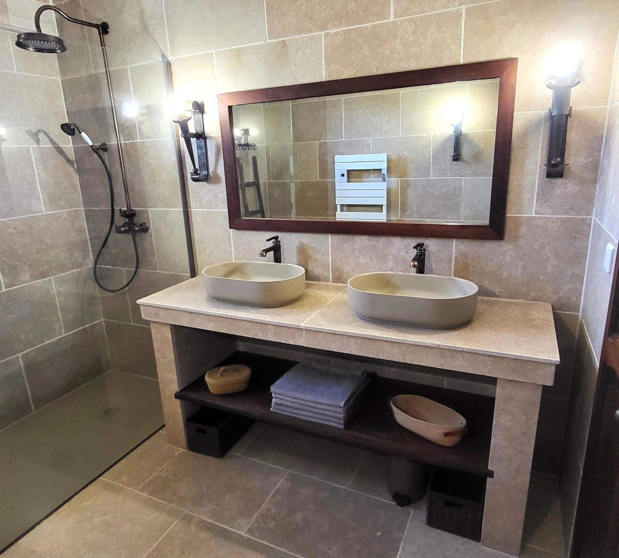 La Massette du Cheval Blanc Villa de caractère en pierre sèche LʼIsle-sur-la-Sorgue Extérieur photo